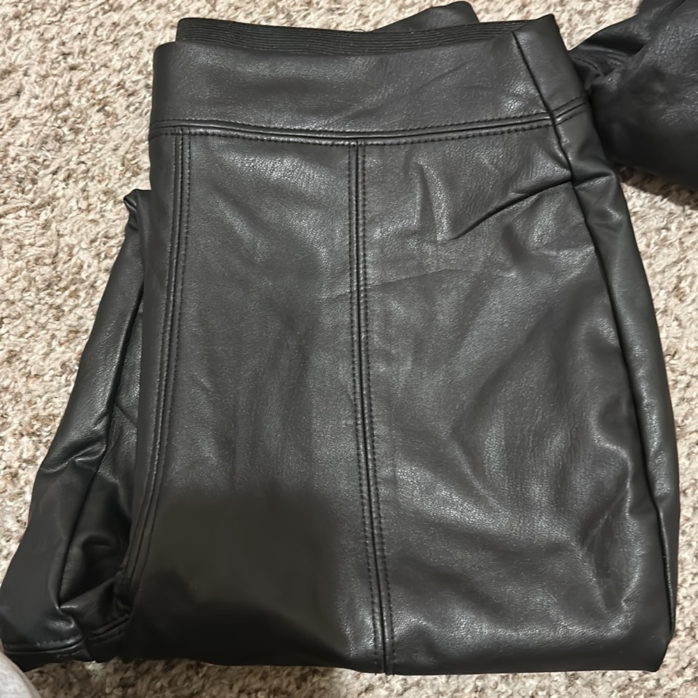 Kendall & Kylie & Sono blk pants. 1 coated denim, 1 faux leather legging. - Picture 4 of 6